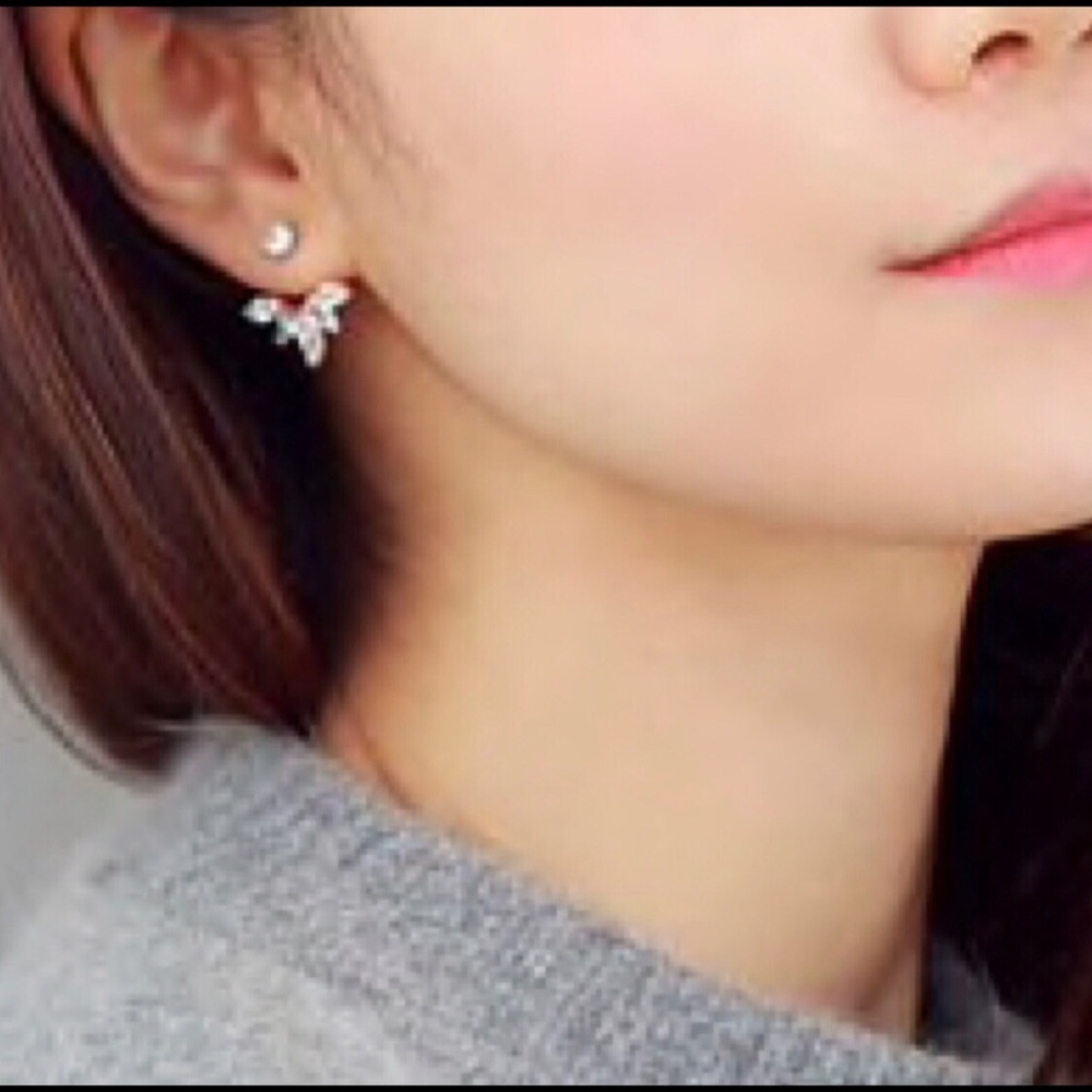 🎈SIMPLY SEXY🎈 Cuff Clip Leaf Earrings! - Picture 4 of 5